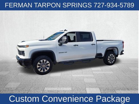 Used 2024 Chevrolet Silverado 2500 Custom w/ Custom Value Package image 6