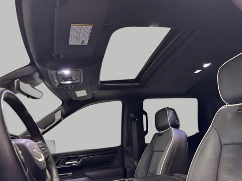 Used 2023 GMC Sierra 1500 AT4X image 8