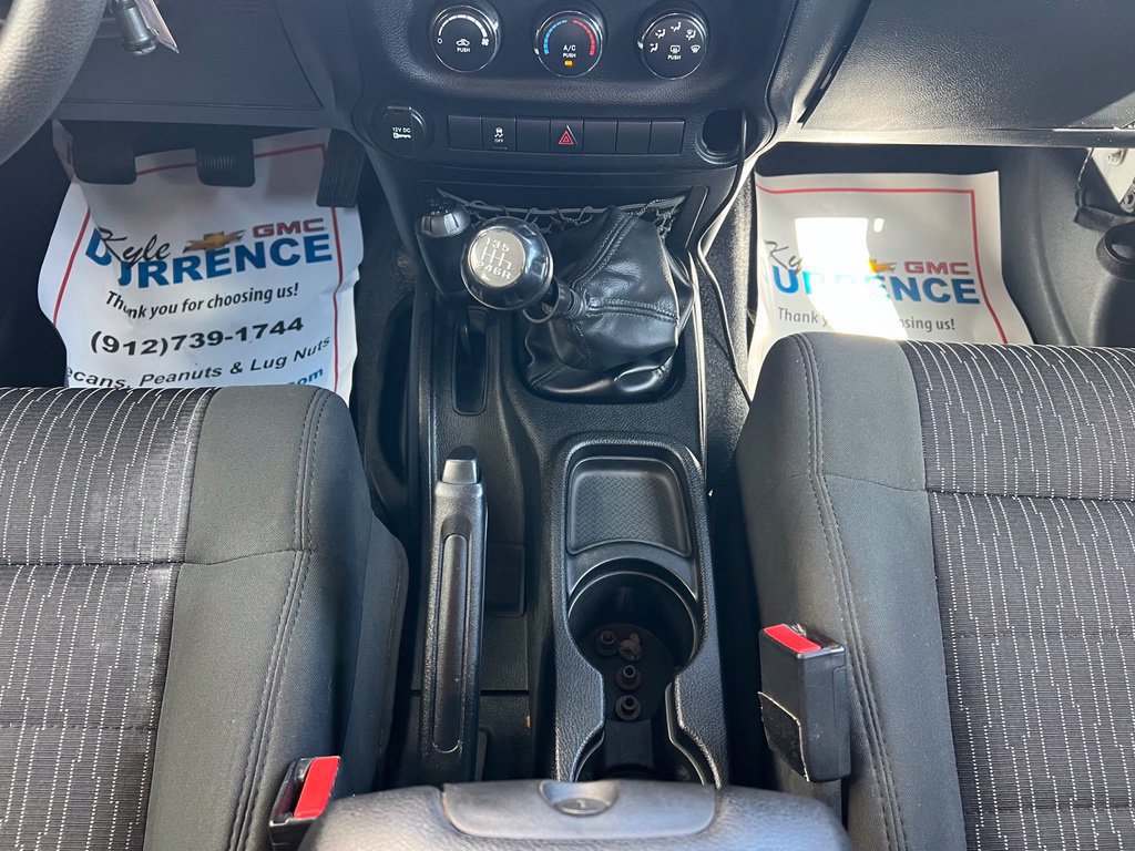 Used 2012 Jeep Wrangler Unlimited Sport AWD/4WD image 16