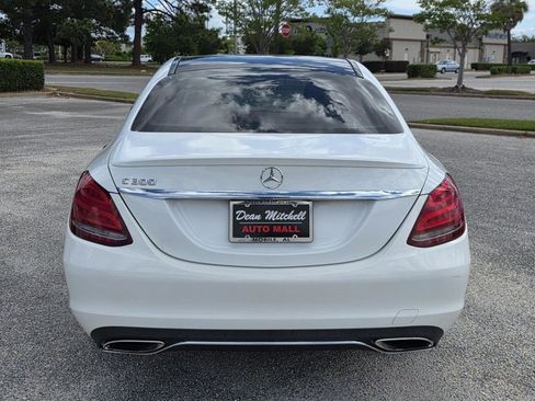 Used 2015 Mercedes-Benz C 300 Sedan image 4