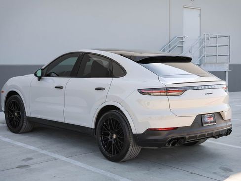Used 2021 Porsche Cayenne Coupe image 5