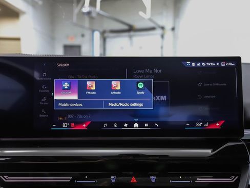 Used 2026 BMW 530i xDrive w/ M Sport Package image 18