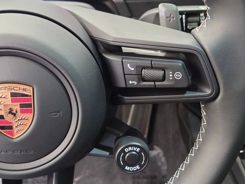 Certified 2026 Porsche 911 GT3 w/ Weissach Package RWD image 19
