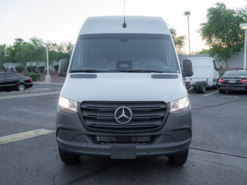 Used 2026 Mercedes-Benz Sprinter 2500 image 2