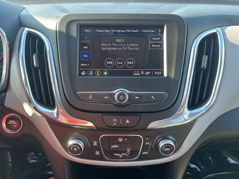 Used 2022 Chevrolet Equinox LS AWD/4WD image 27
