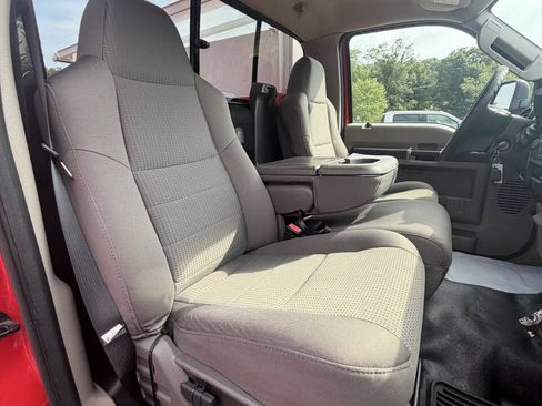 Used 2009 Ford F550 4x4 Regular Cab Super Duty image 47