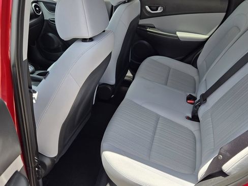 Used 2023 Hyundai Kona SEL w/ Convenience Package FWD image 12