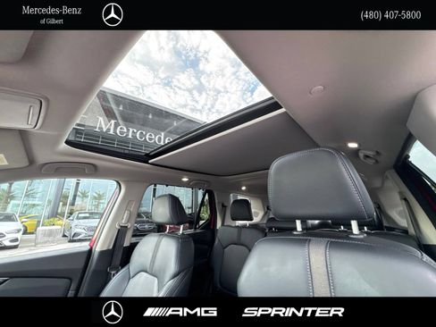 Used 2023 Honda Pilot Touring image 16