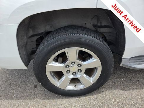 Used 2015 Chevrolet Tahoe LT w/ Luxury Package RWD image 21