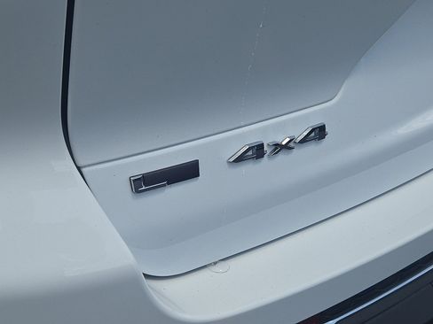 Used 2022 Jeep Grand Cherokee L Limited w/ Luxury Tech Group II image 4