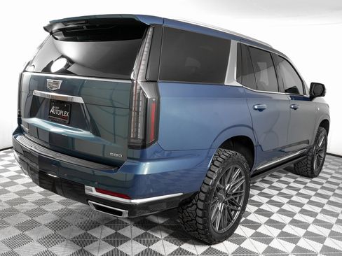 Used 2026 Cadillac Escalade Luxury w/ LPO, Radiant Package image 6