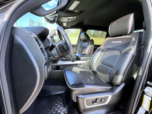 Used 2023 RAM 1500 Laramie image 11