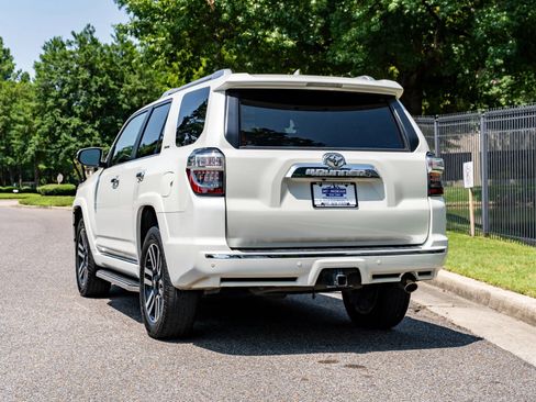 Used 2015 Toyota 4Runner Limited AWD/4WD image 7