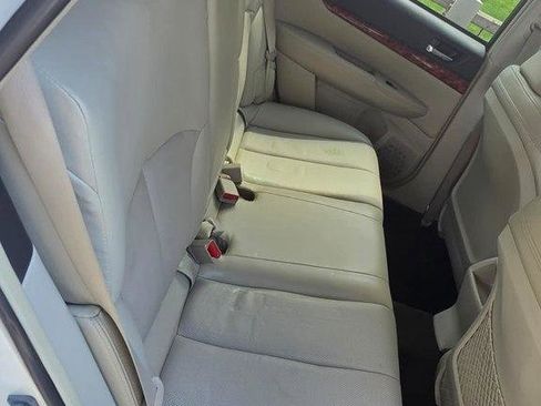 Used 2012 Subaru Outback 3.6R Limited AWD/4WD image 22