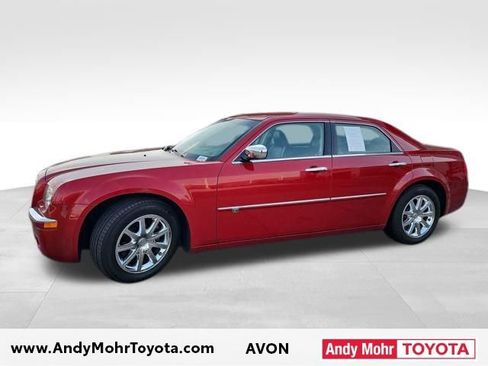 Used 2009 Chrysler 300 C w/ Luxury Group II image 3