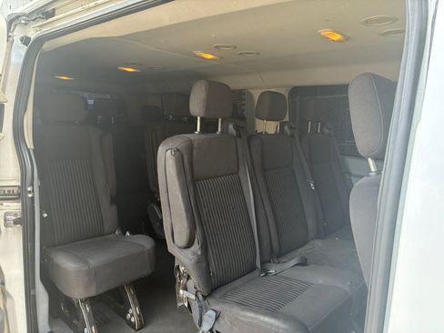 Used 2017 Ford Transit 350 XLT RWD image 10