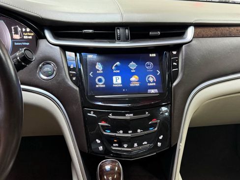 Used 2013 Cadillac XTS Platinum w/ Driver Assist Package FWD image 15