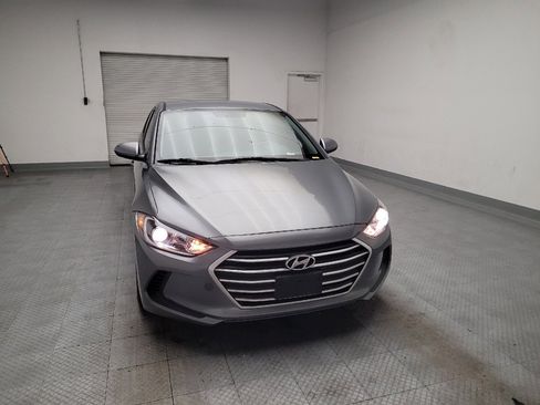 Used 2018 Hyundai Elantra SE FWD image 14