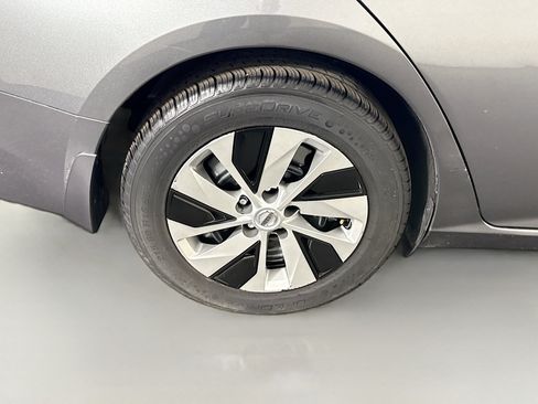 Used 2020 Nissan Altima 2.5 S FWD image 33