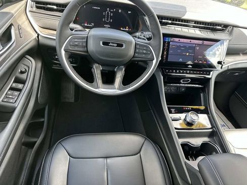 New 2026 Jeep Grand Cherokee L Limited image 27