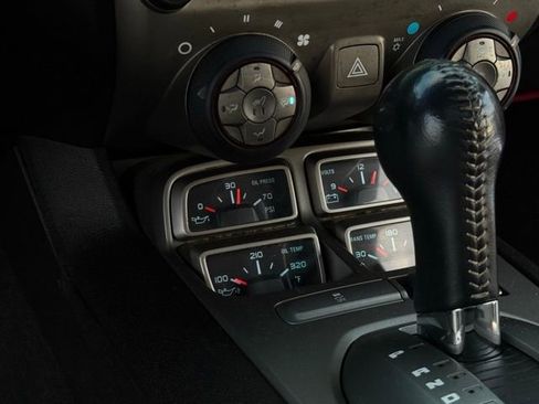Used 2013 Chevrolet Camaro SS image 28