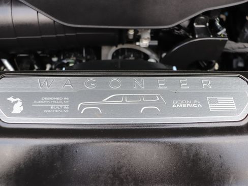 Used 2024 Jeep Wagoneer L Series II w/ Flexible Seating Group image 63