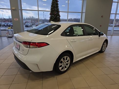 New 2026 Toyota Corolla LE image 7