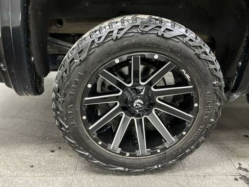 Used 2022 GMC Sierra 1500 AT4 w/ AT4 Premium Package image 33