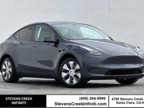 Used 2023 Tesla Model Y Long Range image 1