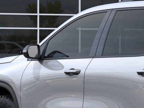 New 2026 Chevrolet Traverse Z71 w/ Driver Confidence Package AWD/4WD image 15