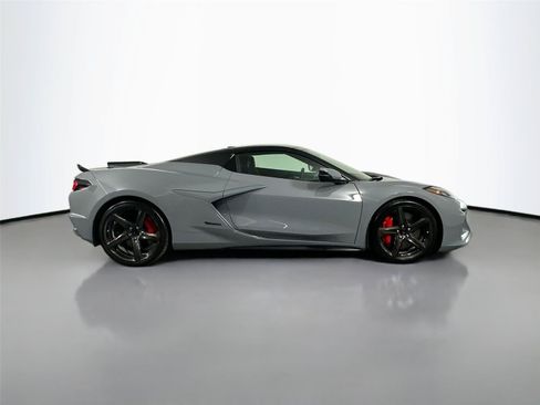 Used 2025 Chevrolet Corvette E-Ray w/ Battery Protection Package AWD/4WD image 8
