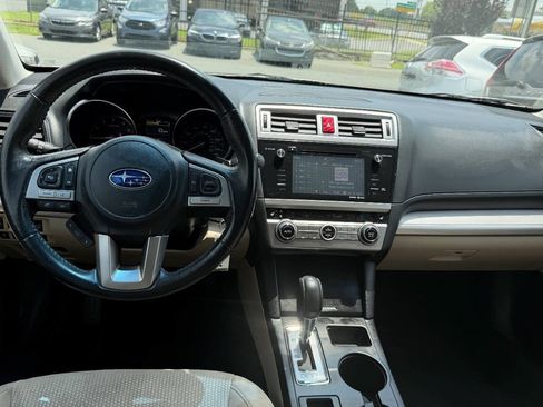 Used 2017 Subaru Outback 2.5i Premium AWD/4WD image 7