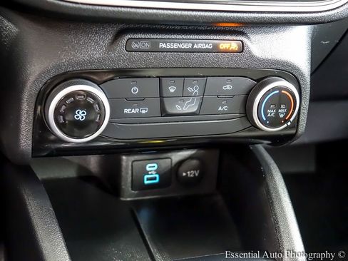 Used 2022 Ford Escape SE AWD/4WD image 17