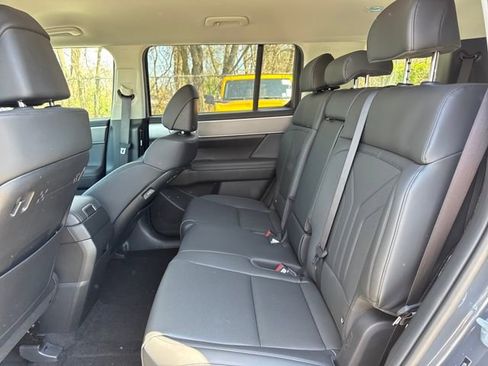 New 2026 Hyundai Santa Fe SEL FWD image 9