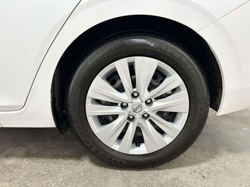 Used 2025 Nissan Sentra S FWD image 7