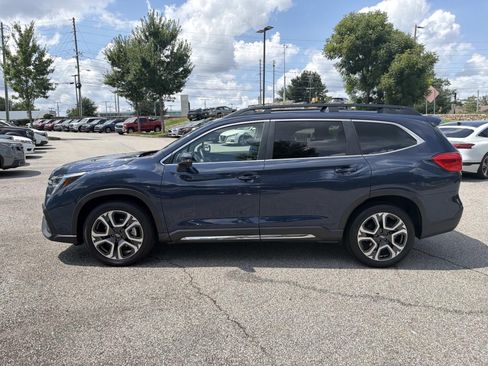 Certified 2023 Subaru Ascent Limited AWD/4WD image 5
