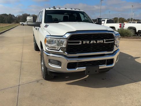 Used 2024 RAM 2500 Tradesman w/ Chrome Appearance Group image 3