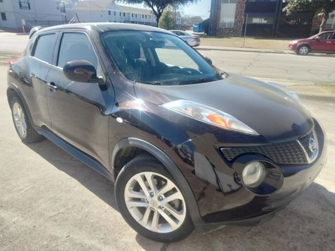 Used 2014 Nissan Juke SV w/ Navigation Package image 2
