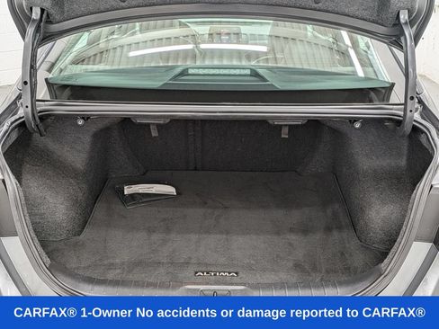 Used 2024 Nissan Altima 2.5 SR FWD image 12