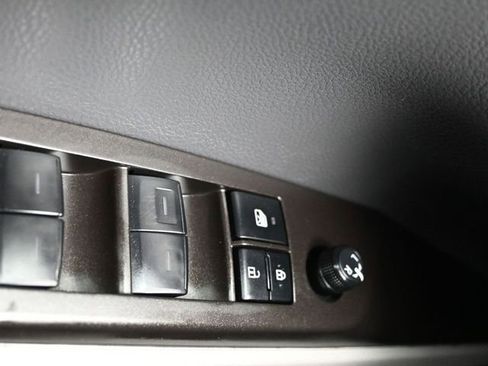 Used 2022 Toyota Camry SE image 28