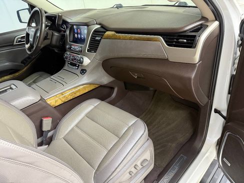 Used 2016 GMC Yukon Denali w/ Open Road Package AWD/4WD image 35