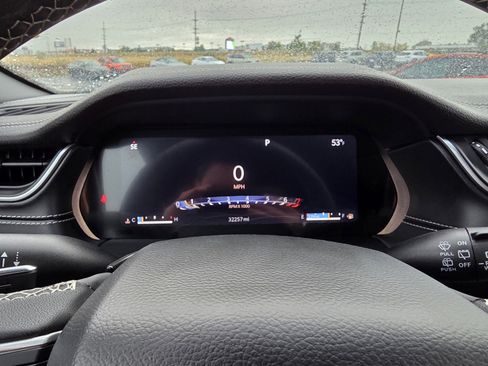 Used 2024 Jeep Grand Cherokee Limited image 19