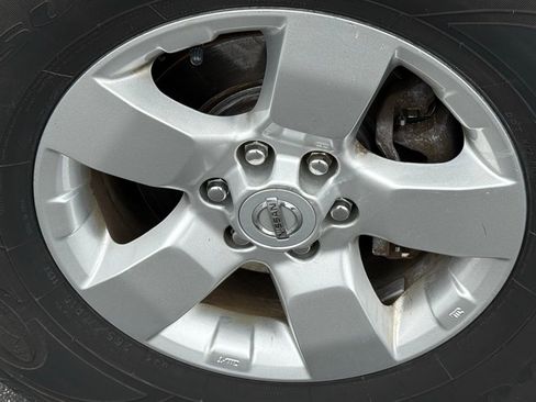 Used 2013 Nissan Frontier SV w/ SV Value Truck Pkg image 10