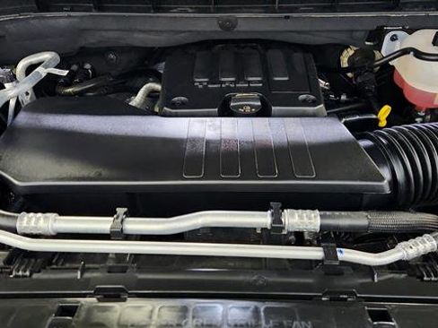 Used 2025 GMC Sierra 1500 Elevation image 38