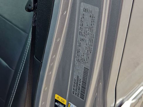 Used 2021 Jeep Wrangler Unlimited Sahara image 38