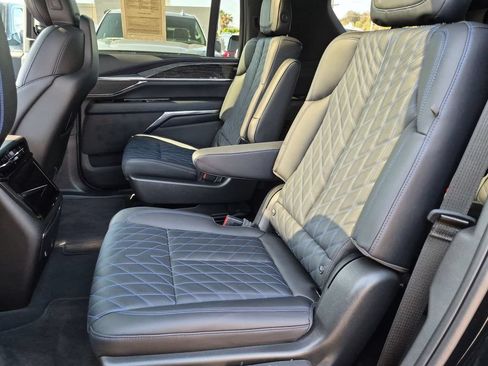 Used 2026 Cadillac Escalade IQL Sport 1 AWD/4WD image 18