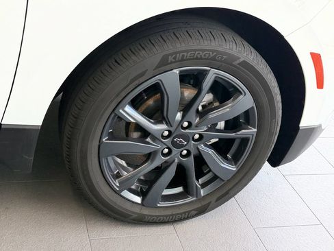 Used 2024 Chevrolet Equinox RS w/ LPO, Cargo Package FWD image 8