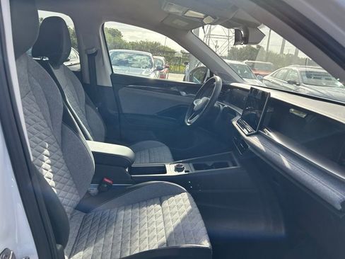 New 2026 Volkswagen Tiguan S FWD image 33
