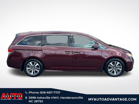 Used 2014 Honda Odyssey Touring image 2