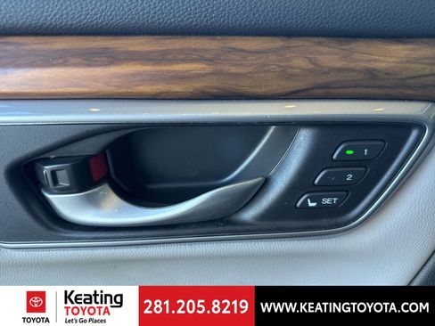 Used 2017 Honda CR-V Touring image 12
